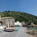 La Certosa فندق ماسّا لوبْرينسِ