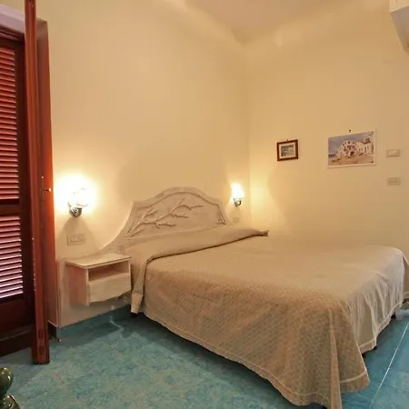 Ξενοδοχείο La Certosa Massa Lubrense