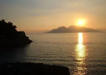 拉可尔图撒酒店