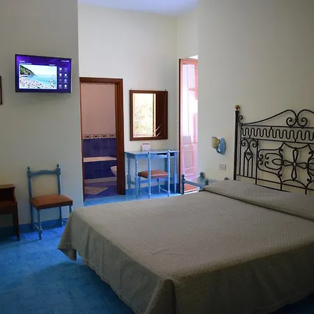 拉可尔图撒酒店