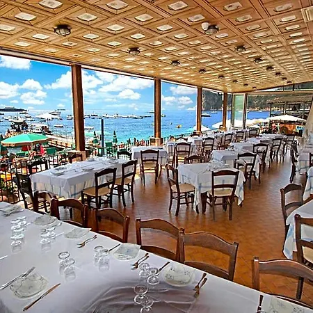 La Certosa Hotel 3*