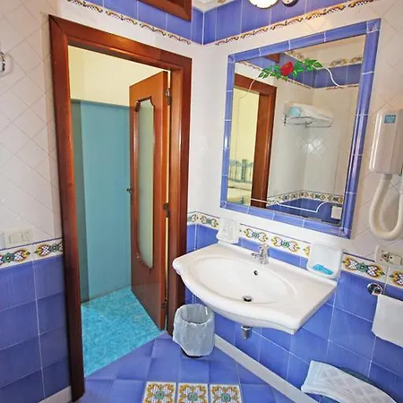 La Certosa Hotel 3*
